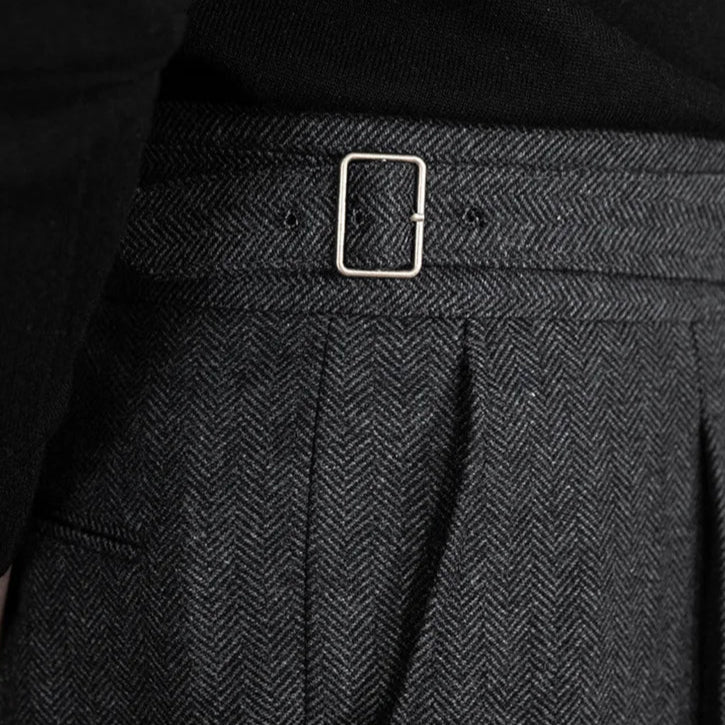 Wollhose mit verlängerter Bundlasche
